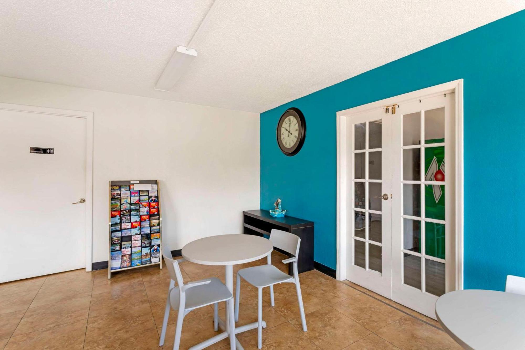 Rodeway Inn Orange Park Extérieur photo