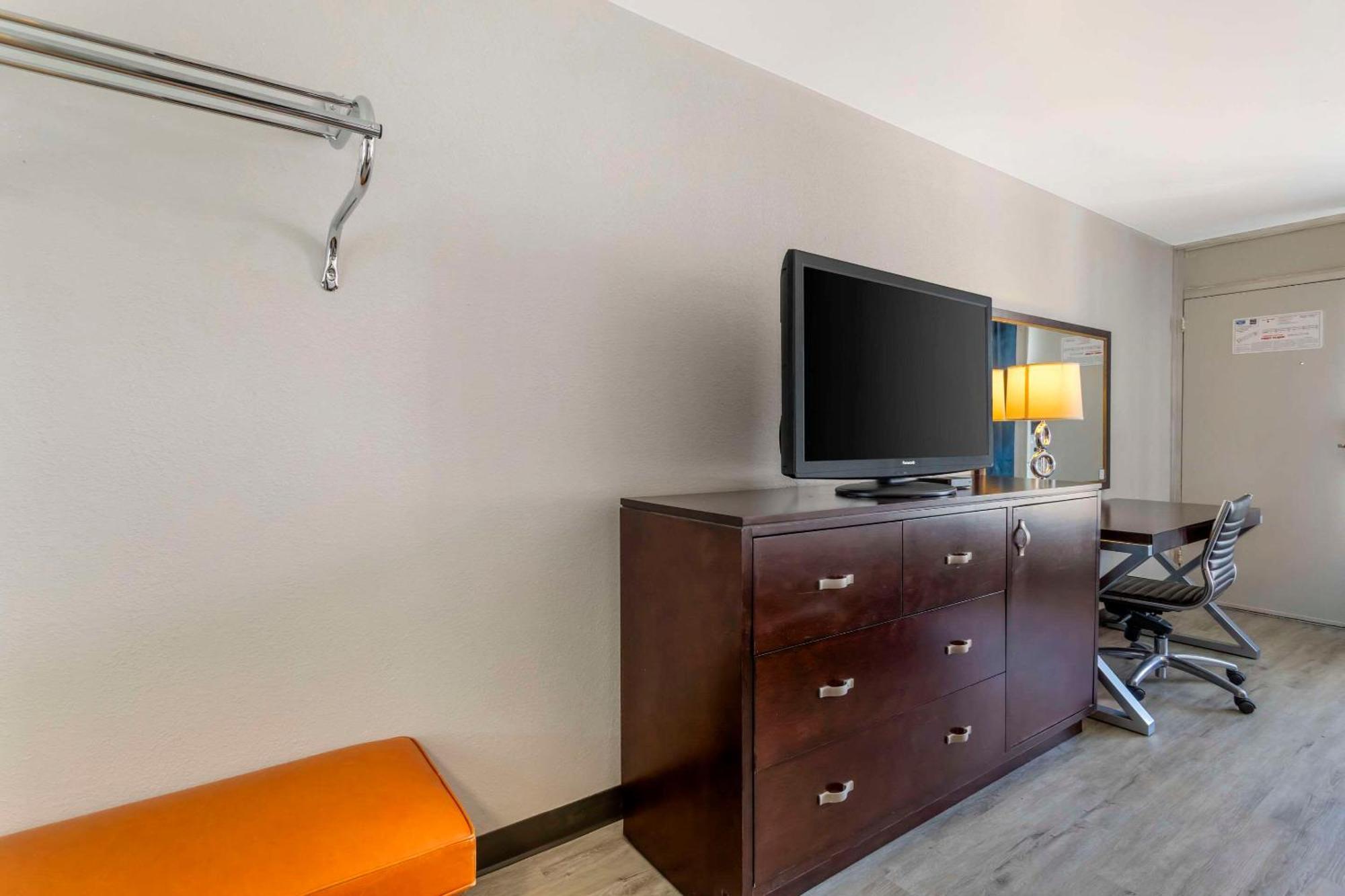 Rodeway Inn Orange Park Extérieur photo